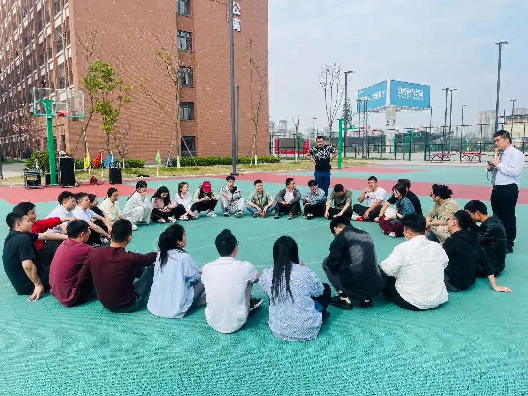 培训做小游戏_培训学校活动游戏_游戏制作培训学校